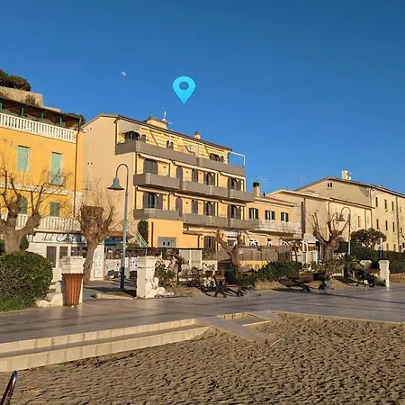 Appartamenti Lungomare Via Roma Castiglione della Pescaia Exterior photo