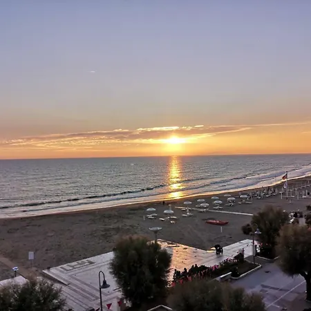 Appartamenti Lungomare Via Roma Castiglione della Pescaia Exterior photo