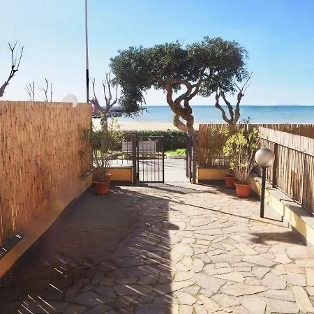 Appartamenti Lungomare Via Roma Castiglione della Pescaia Exterior photo