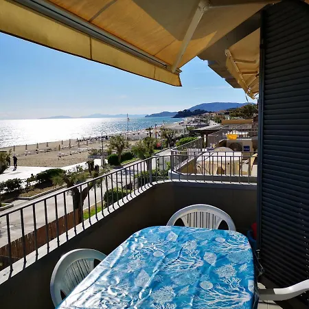 Appartamenti Lungomare Via Roma Castiglione della Pescaia Exterior photo